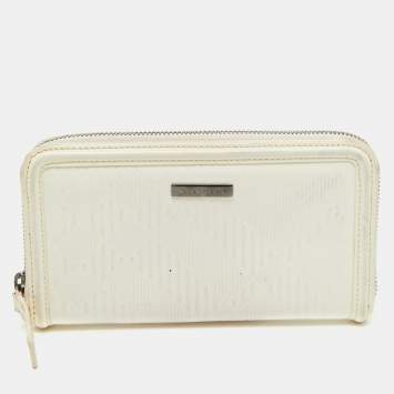 Pre Owned Burberry White Check Embossed Patent Leather Zip Round Wallet