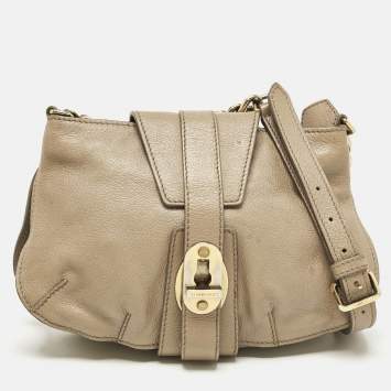 Pre Owned Burberry Beige Leather Bartow Shoulder Bag