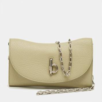 مملوكة مسبقًا محفظة بربري خضراء ليفر روكينج هورس على السلسلة