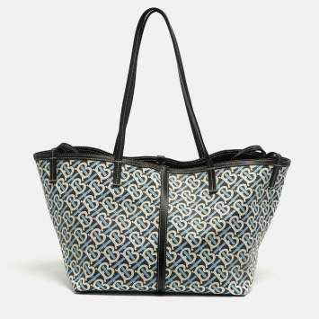 Pre Owned حقيبة شاطئ بربري قماش مغطى بنقشة TB أزرق/أسود