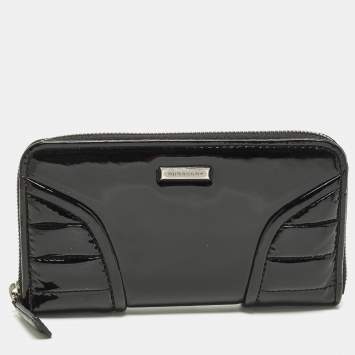 مملوكة مسبقًا Burberry Black Quilted Patent Leather Zip Around Wallet