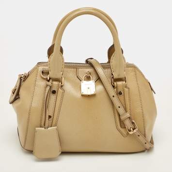 مملوكة مسبقًا Burberry Beige Patent Leather Lock Top Zip Satchel