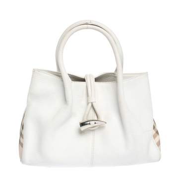 Pre Owned Burberry White Leather Shark Tooth Tote