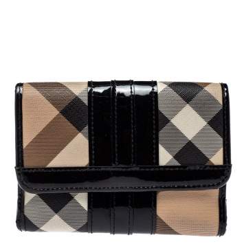 Pre Owned Burberry Black/Beige PVC and Patent Leather Penrose Compact Wallet