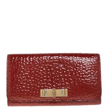 Pre Owned Burberry Red Embossed Patent Leather Penrose Continental Wallet