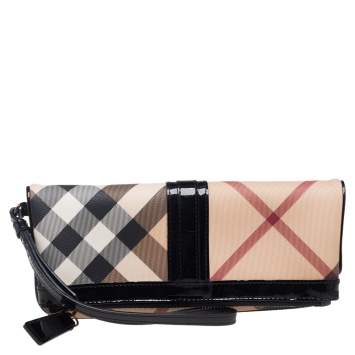 Pre Owned Burberry Black/Beige Nova Check Coated Canvas and Patent Leather Foldover Clutch