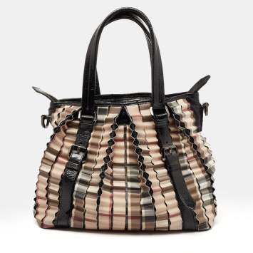Pre Owned Burberry Beige/Black House Check PVC and Patent Leather Cartridge Pleat Tote