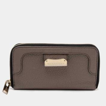 Pre Owned Burberry Dark Beige Leather Zip Around Wallet