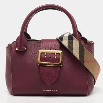 Pre Owned Burberry Burgundy Grained Leather Small Buckle Tote