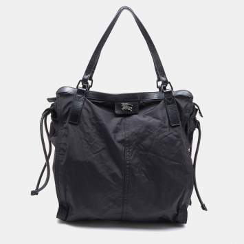 Pre Owned Burberry Black Nylon and Leather Buckleigh Tote