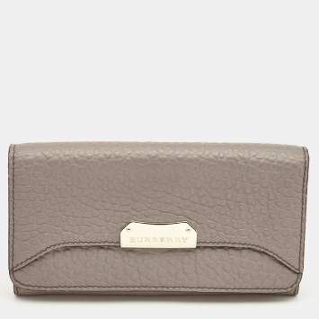 Pre Owned Burberry Beige Leather Flap Continental Wallet