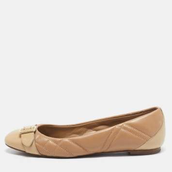 Pre Owned Burberry Beige Quilted Patent and Leather Avon Ballet Flats Size 37