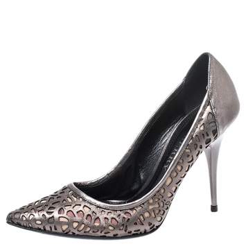Pre Owned Burberry Metallic Olive Green Laser Cut And Nova Check Pointed Toe Pumps Size 38.5