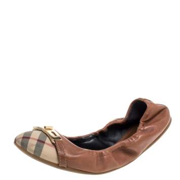 Pre Owned Burberry Brown Leather and Nova Check Canvas Drayton Twistlock Scrunch Ballet Flats Size 38