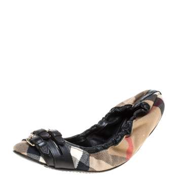 Pre Owned Burberry Novacheck Canvas and Leather Buckle Scrunch Ballet Flats Size 38