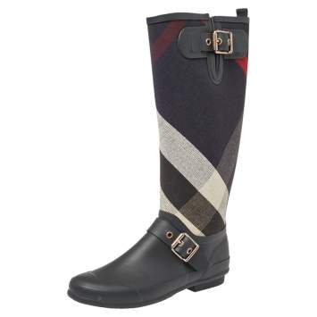 Pre Owned Burberry Black Rubber And Fabric Check Buckle Detail Rain Boots Size 38