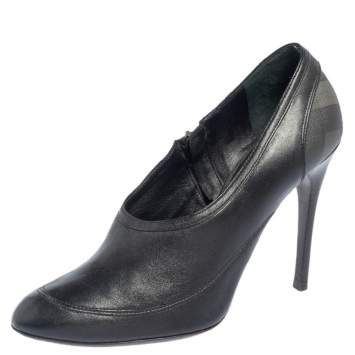 Pre Owned Burberry Black Leather Zipper Pumps Size 39