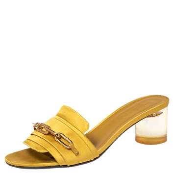 Pre Owned Burberry Mustard Yellow Satin Chain Link Accent Slide Sandals Size 38.5