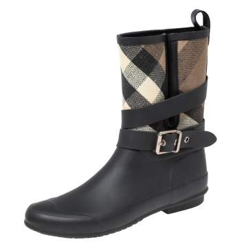 Pre Owned Burberry Black/Beige Rubber And Nova Check Canvas Holloway Rain Boots Size 38