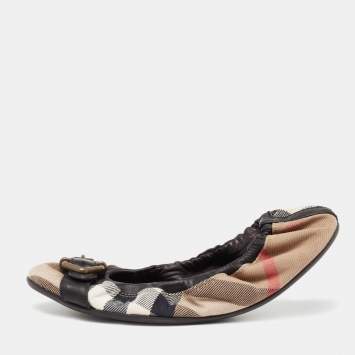 مملوكة مسبقًا Burberry Tri Color House Check Canvas and Leather Buckle Strap Scrunch Ballet Flats Size 36.5