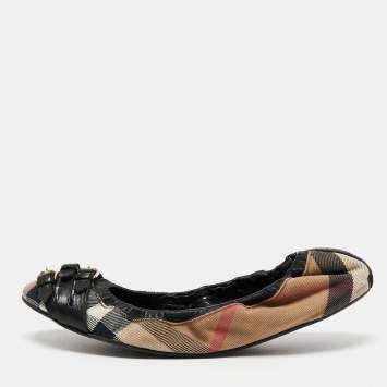 Pre Owned Burberry Beige/Black House Check Canvas and Leather Buckle Detail Ballet Flats Size 39