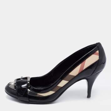 Pre Owned Burberry Black Nova Check Coated Canvas and Patent Leather Buckle Round Toe Pumps Size 38