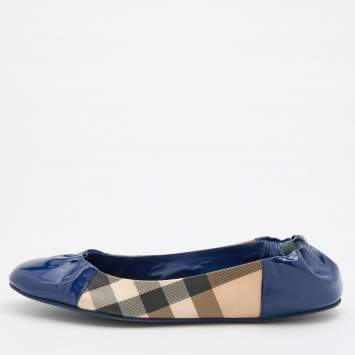 Pre Owned Burberry Blue/Beige Nova Check PVC and Patent Leather Scrunch Ballet Flats Size 40