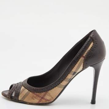 Pre Owned Burberry Beige/Brown Haymarket Check Canvas and Brogue Leather Peep Toe Pumps Size 39