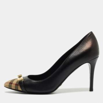 Pre Owned Burberry Black/Beige Canvas and Leather Cap Top Pumps Size 38