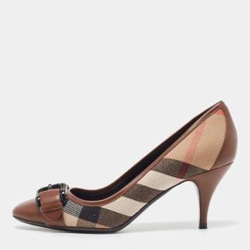 Pre Owned Burberry Brown/Beige Leather and House Check Canvas Buckle Detail Pumps Size 36