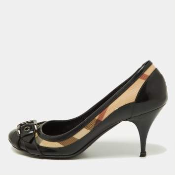 Pre Owned Burberry Black Patent Leather and Nova Check Canvas Buckle Detail Pumps Size 39