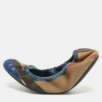 Pre Owned Burberry Blue/Beige Canvas and Leather Scrunch Ballet Flats Size 40