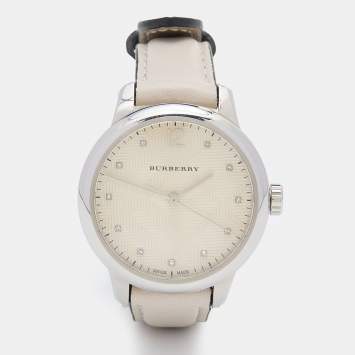 Pre Owned Burberry Champagne Stainless Steel Leather Classic BU10105 Women's Wristwatch 32 mm 