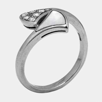 Pre Owned Bvlgari Divas' Dream Mother of Pearl Diamonds 18k White Gold Ring Size 51