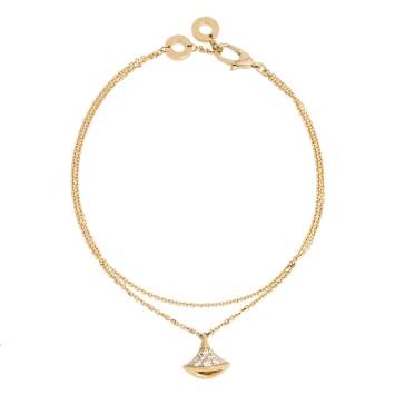 Pre Owned Bvlgari Divas' Dream Diamond 18K Yellow Gold Charm Bracelet M/L