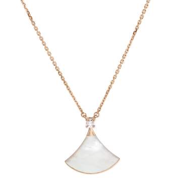 Pre Owned Bvlgari Divas' Dream Mother of Pearl Diamond 18K Rose Gold Pendant Necklace