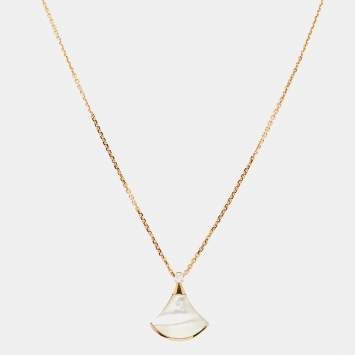 Bvlgari Divas' Dream Diamond Mother of Pearl 18K Rose Gold Pendant Necklace