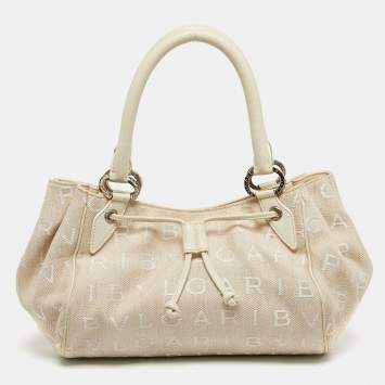 مملوكة مسبقًا Bvlgari Beige/White Canvas and Leather Logomania Tote