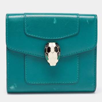 Pre Owned Bvlgari Green Leather Serpenti Forever Trifold Wallet