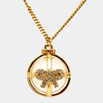 Pre Owned Carolina Herrera CH Faux Pearl Gold Tone Bow Ball Pendant Necklace