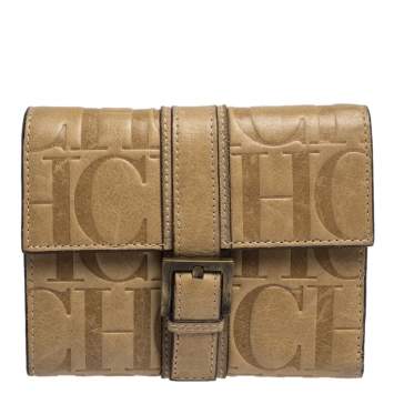 مملوكة مسبقًا Carolina Herrera Beige Monogram Leather Buckle Flap Compact Wallet