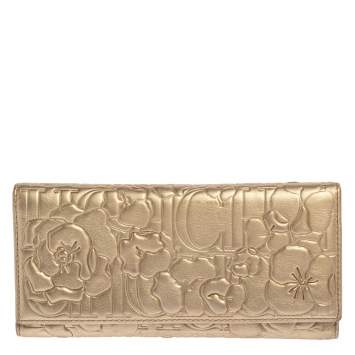 Pre Owned Carolina Herrera Gold Floral Embossed Leather Trifold Continental Wallet