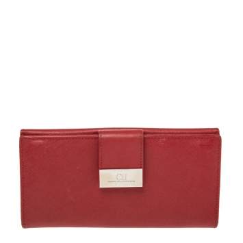 Pre Owned Carolina Herrera Red Leather Flap Continental Wallet