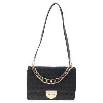 Pre Owned Carolina Herrera Black Quilted Textured Leather Flap Shoulder Bag