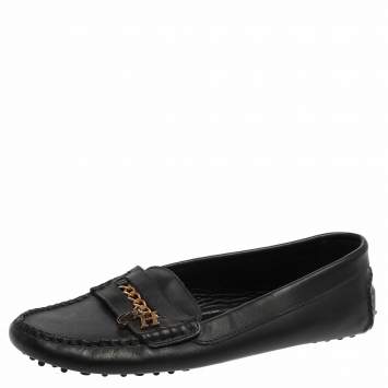 Pre Owned Carolina Herrera Navy Blue Leather Logo Chain Loafers Size 41
