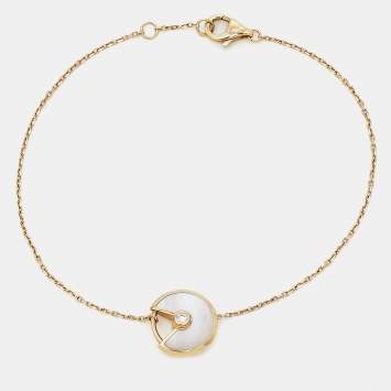 مملوكة مسبقًا Cartier Amulette de Cartier Mother of Pearl Diamond 18k Yellow Gold XS Model Bracelet