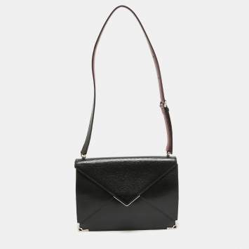 Pre Owned Cartier Black Leather Envelope Shoulder Bag
