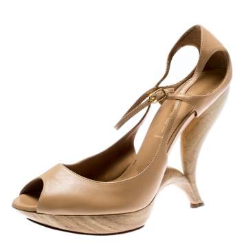 مملوكة مسبقًا Casadei Beige Leather Peep Toe Ankle Strap Sculpted Heel Platform Sandals Size 40