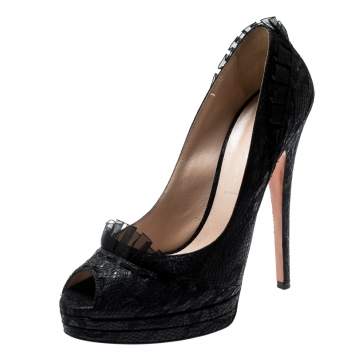 مملوكة مسبقًا Casadei Black Lace Peep Toe Frill Trim Platform Pumps Size 38