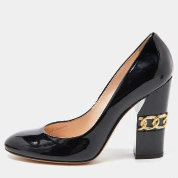 Pre Owned Casadei Black Patent Leather Chain Motif Block Heel Round Toe Pumps Size 38.5